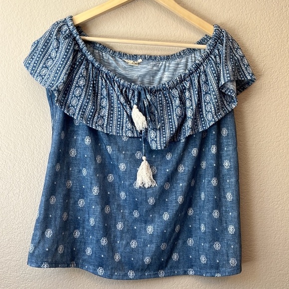 Tru Self Off the Shoulder Boho Blue & White Top sz Medium - Picture 7 of 11